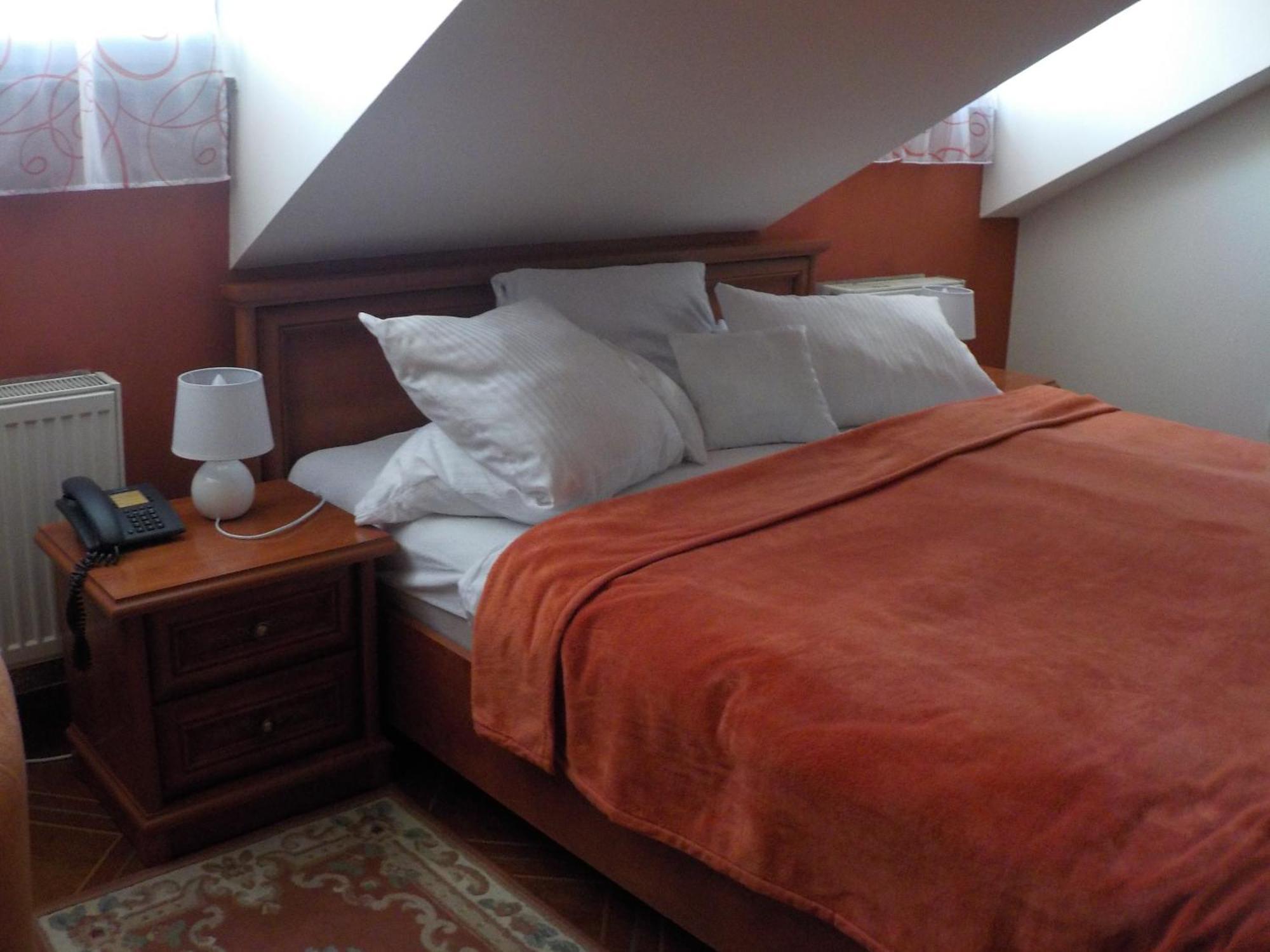 Hotel Kriváň Kysucke Nove Mesto Kamer foto