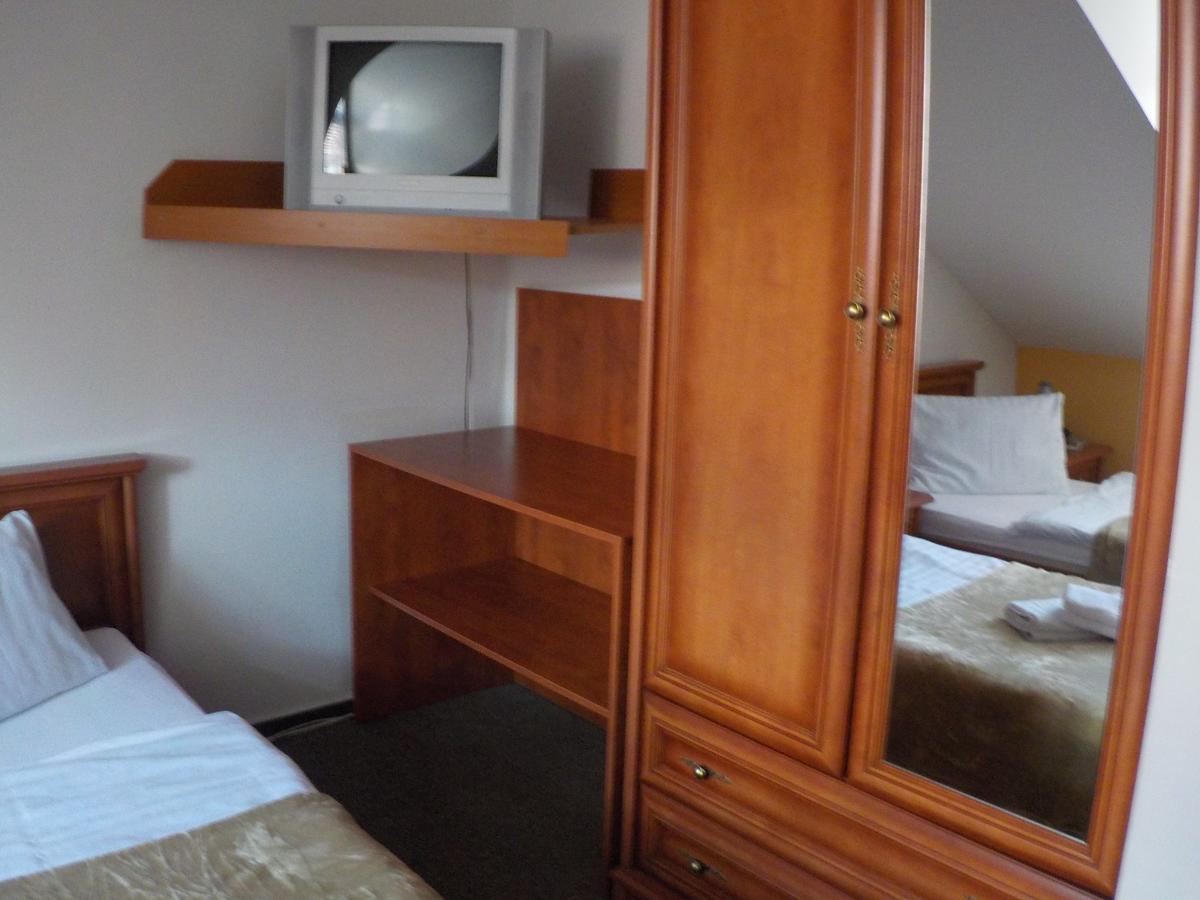Hotel Kriváň Kysucke Nove Mesto Kamer foto